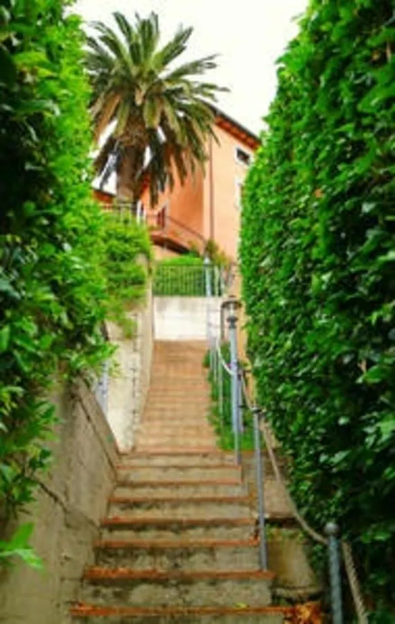 Incantevole appartamento con giardino vista mare Castagneto Carducci 0*,