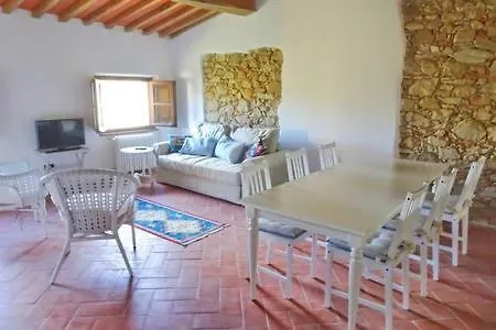 Incantevole appartamento con giardino vista mare Castagneto Carducci Italia