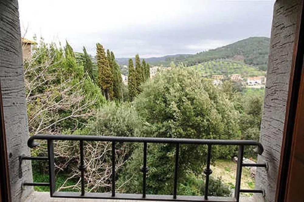 Incantevole appartamento con giardino vista mare Castagneto Carducci Italia